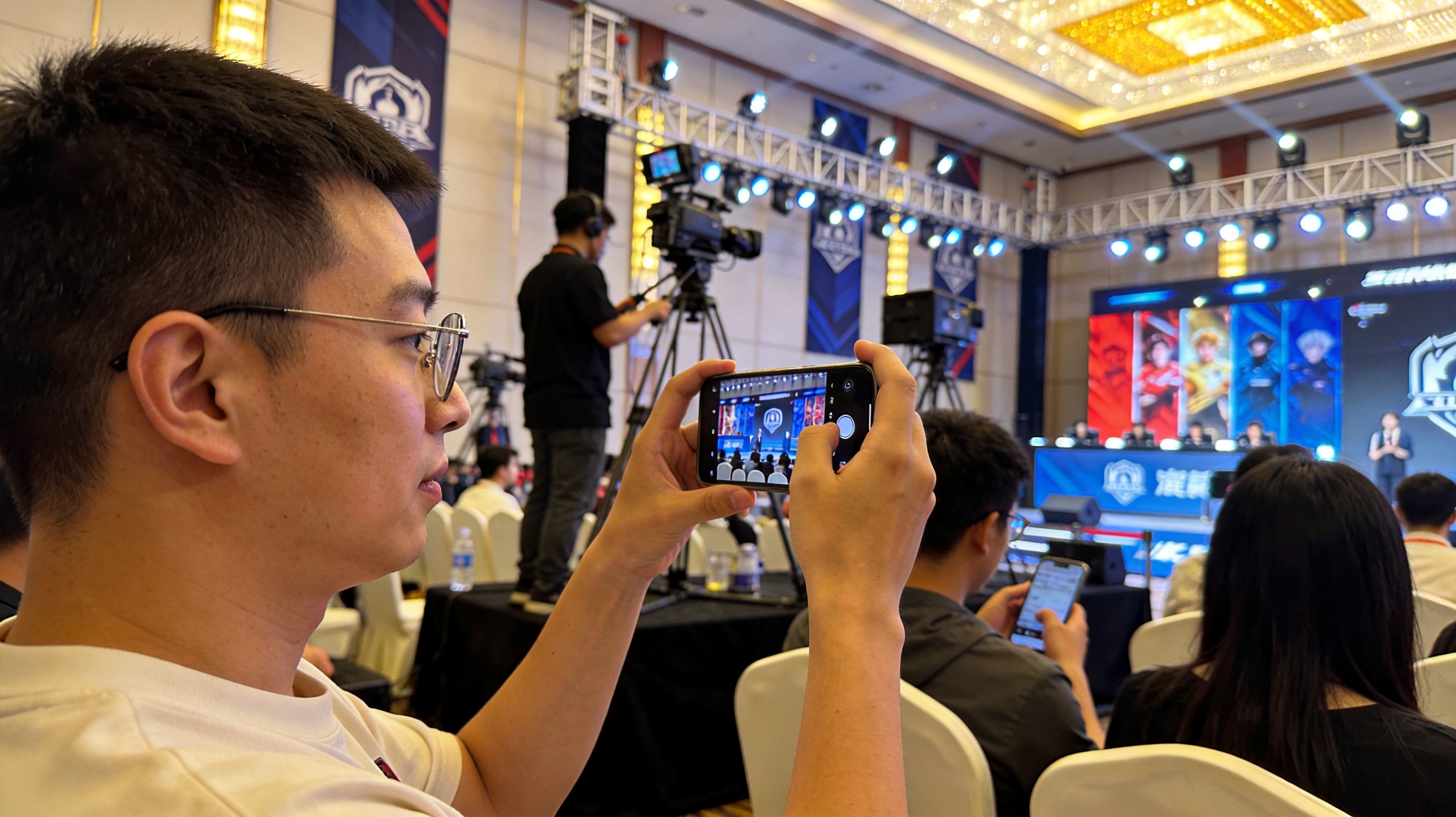 ballbet贝博高清直播界面展示实时比分、赛程和比赛追踪
